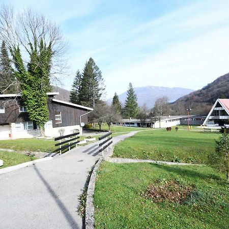 Np Sutjeska Paviljon A Hotel Tjentiste Kültér fotó